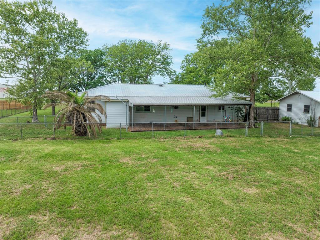1001 Us Highway 77, Hallettsville, Texas image 25