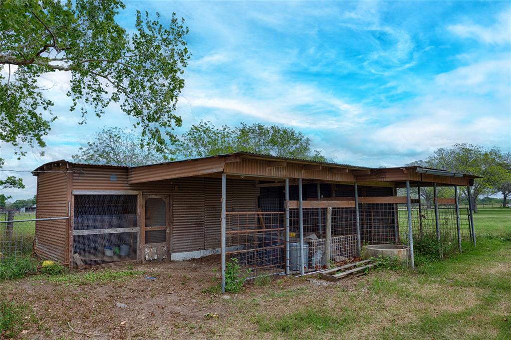 1001 Us Highway 77, Hallettsville, Texas image 27