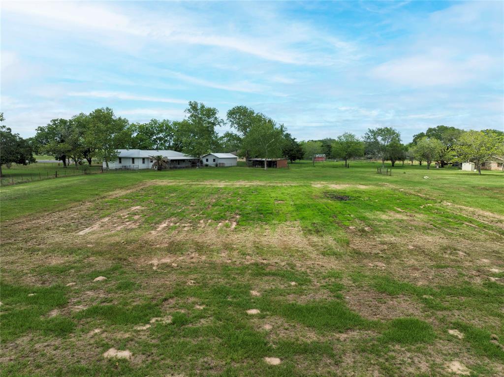 1001 Us Highway 77, Hallettsville, Texas image 28
