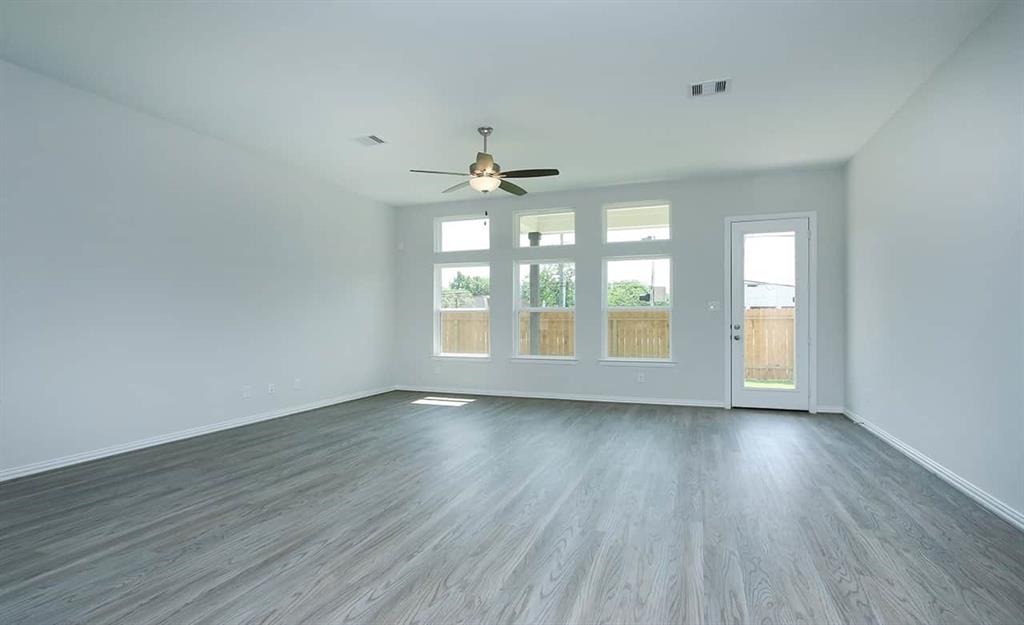 105 Alder Goose Court, Willis, Texas image 7
