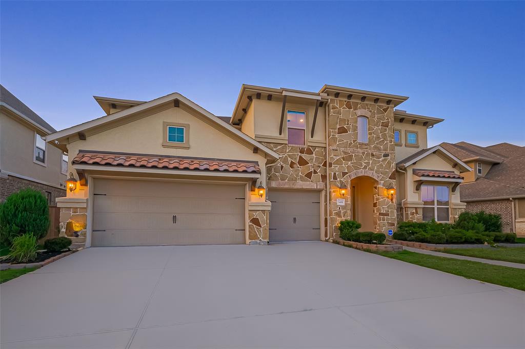 16818 Calcots Drive, Richmond, Texas image 4