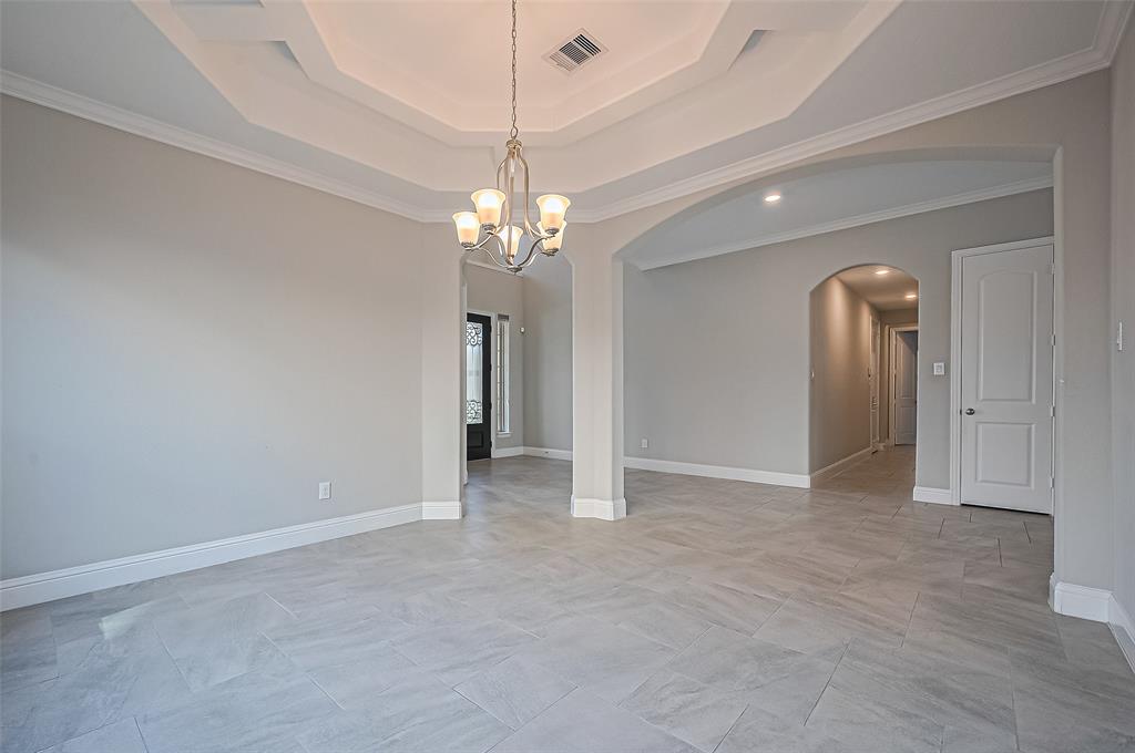 16818 Calcots Drive, Richmond, Texas image 11