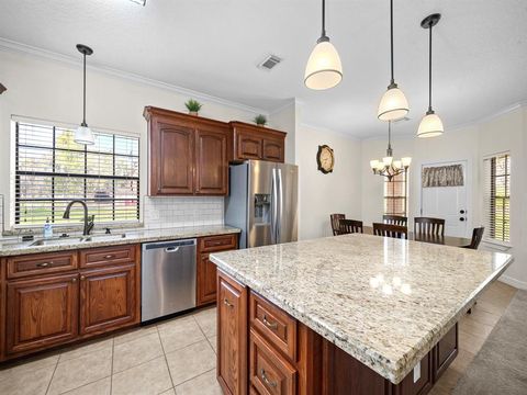 Single Family Residence in Brazoria TX 2364 County Road 582 17.jpg