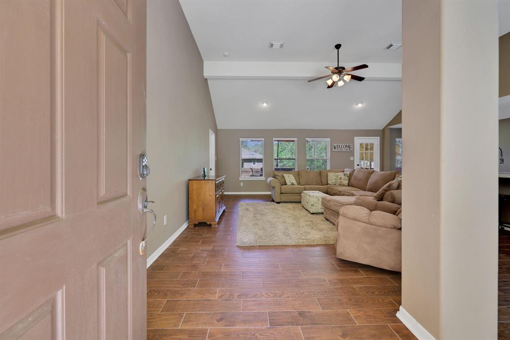 10 Twinstone Court, Coldspring, Texas image 3