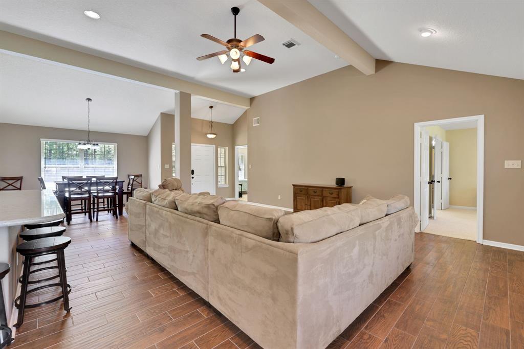 10 Twinstone Court, Coldspring, Texas image 5
