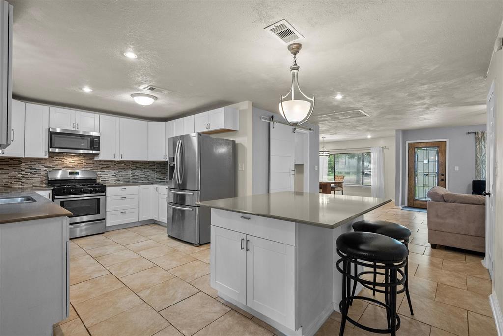 4715 4th Street, Bacliff, Texas image 13