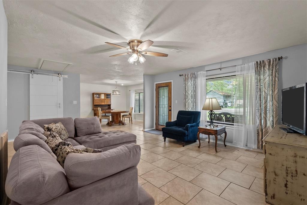 4715 4th Street, Bacliff, Texas image 8