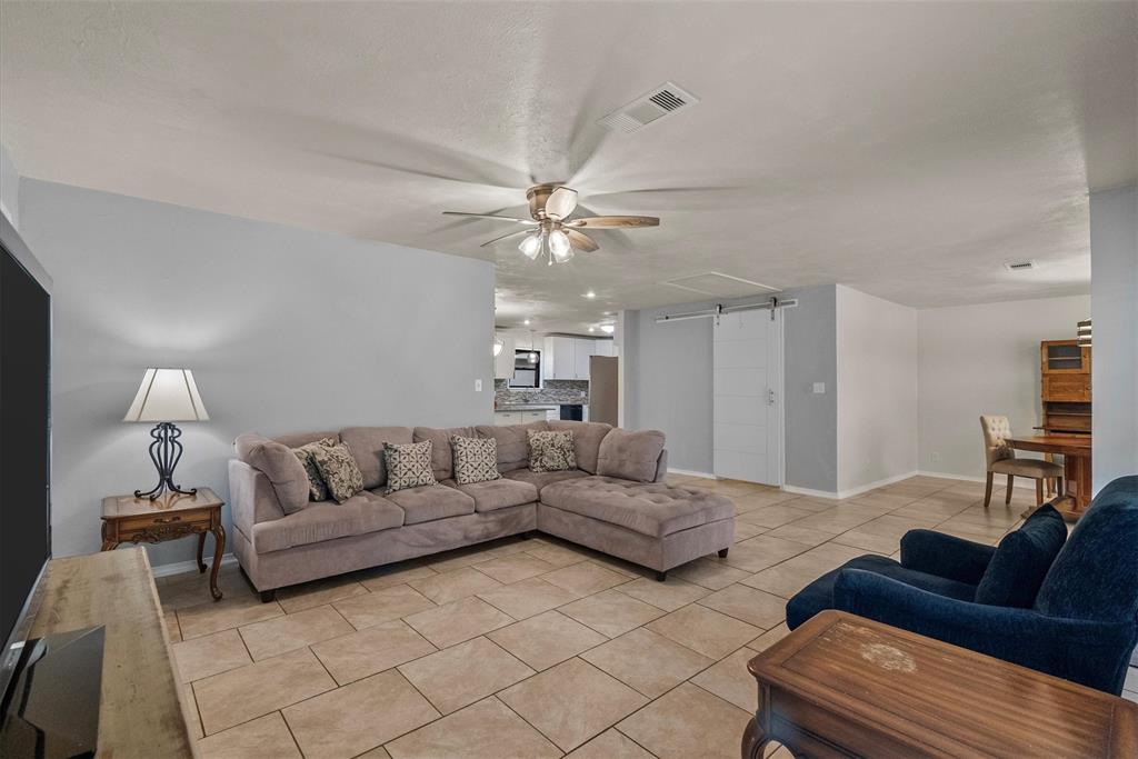 4715 4th Street, Bacliff, Texas image 7
