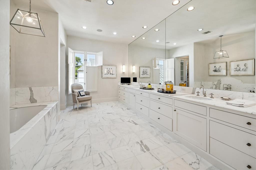 3603 Meadow Lake Lane, Houston, Texas image 26