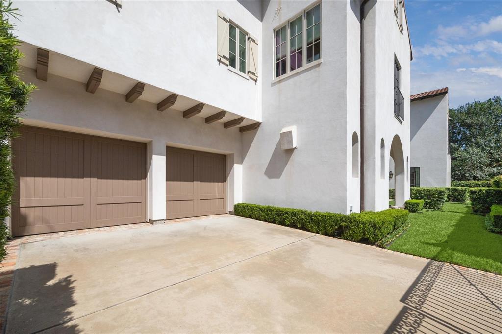 3603 Meadow Lake Lane, Houston, Texas image 47
