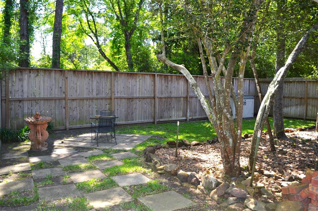 14 Mulberry Glen Place, Spring, Texas image 36