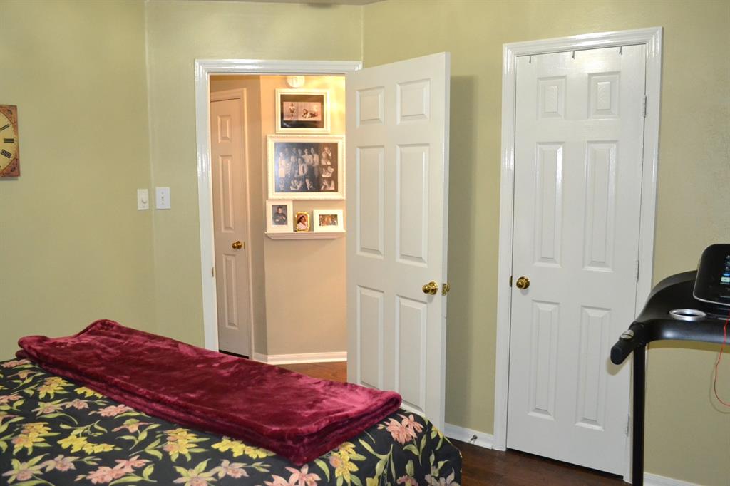 14 Mulberry Glen Place, Spring, Texas image 30