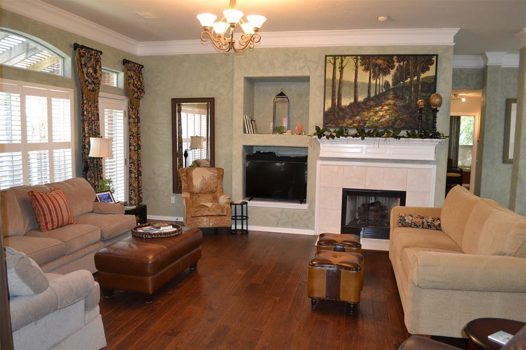 14 Mulberry Glen Place, Spring, Texas image 10