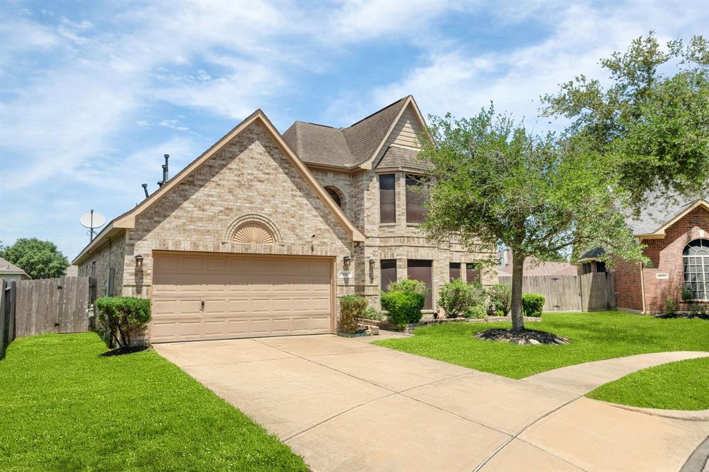 1010 Sapling Crest Court, Fresno, Texas image 2