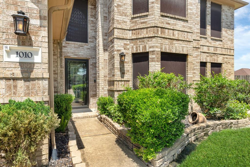 1010 Sapling Crest Court, Fresno, Texas image 4