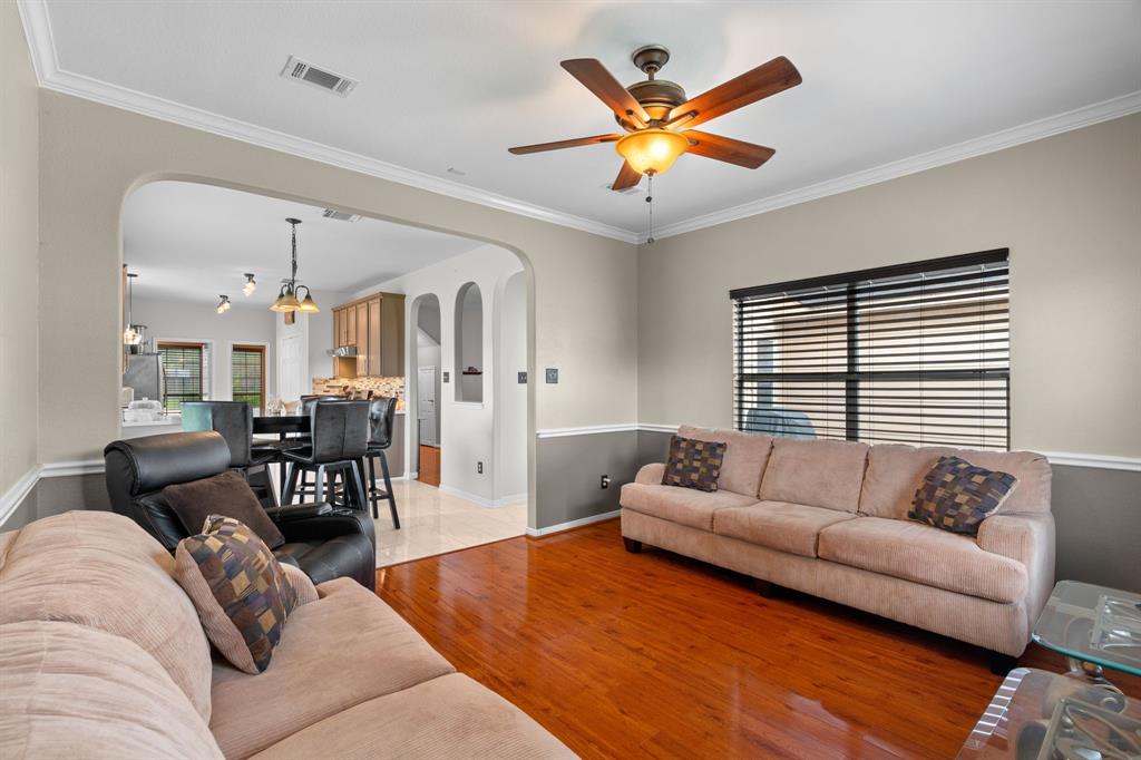 1010 Sapling Crest Court, Fresno, Texas image 22