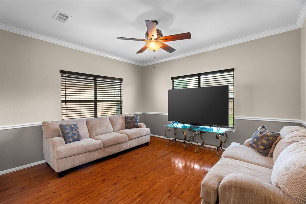 1010 Sapling Crest Court, Fresno, Texas image 20