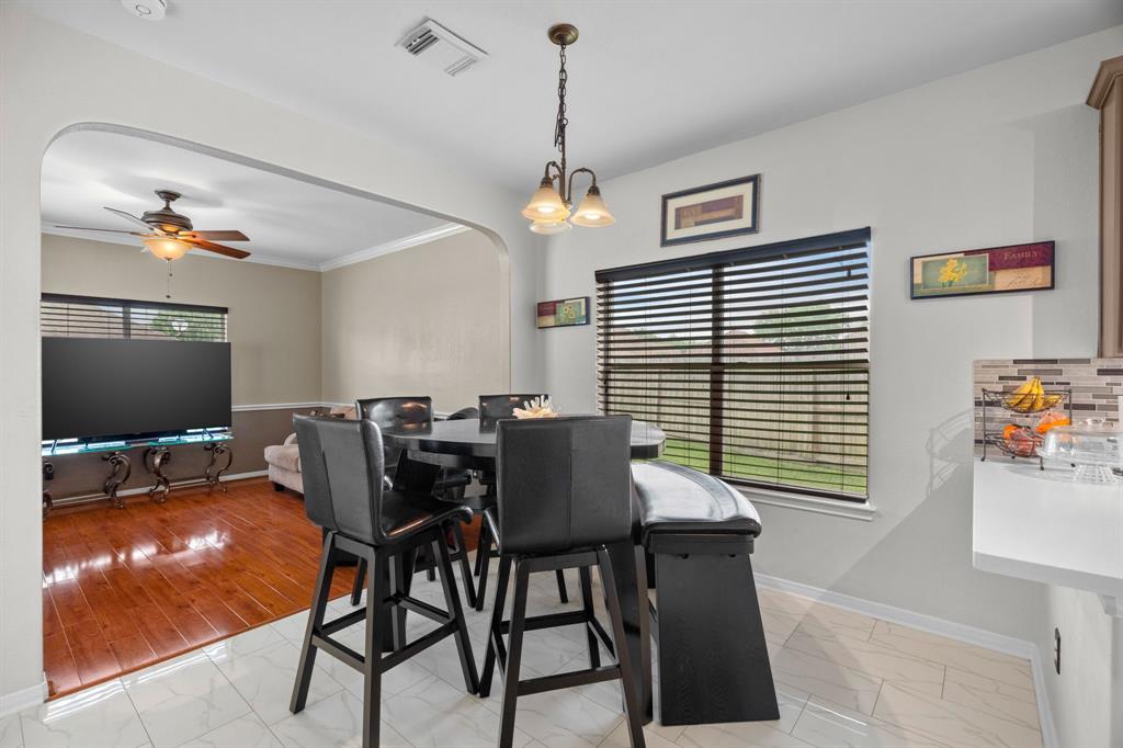 1010 Sapling Crest Court, Fresno, Texas image 18