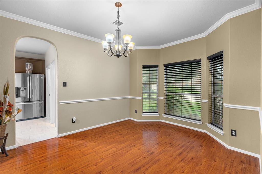 1010 Sapling Crest Court, Fresno, Texas image 8