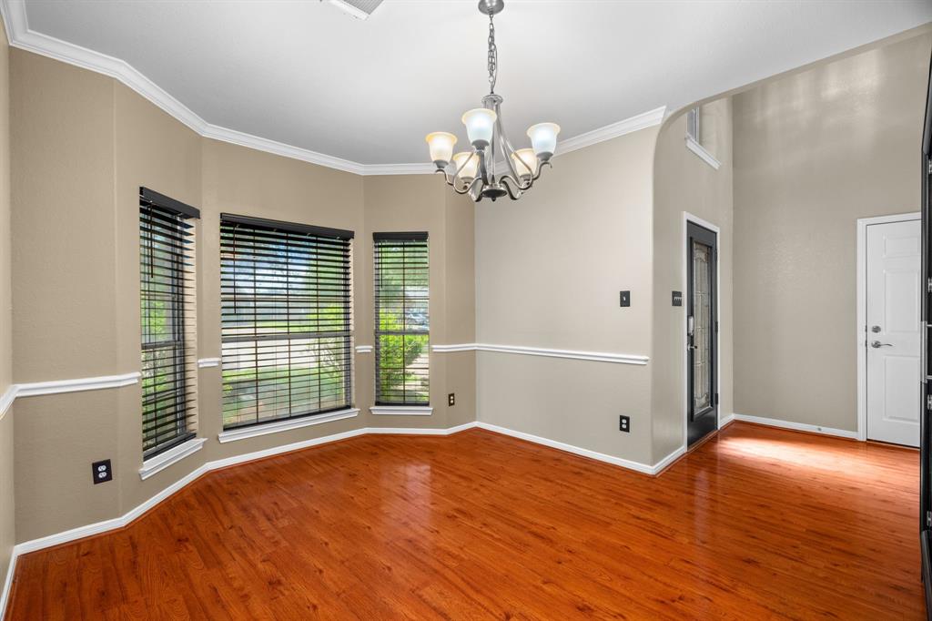 1010 Sapling Crest Court, Fresno, Texas image 6