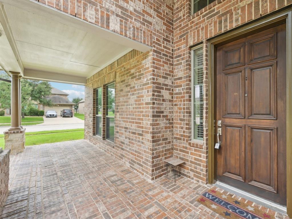 9430 Copper Cove Lane, Rosharon, Texas image 3