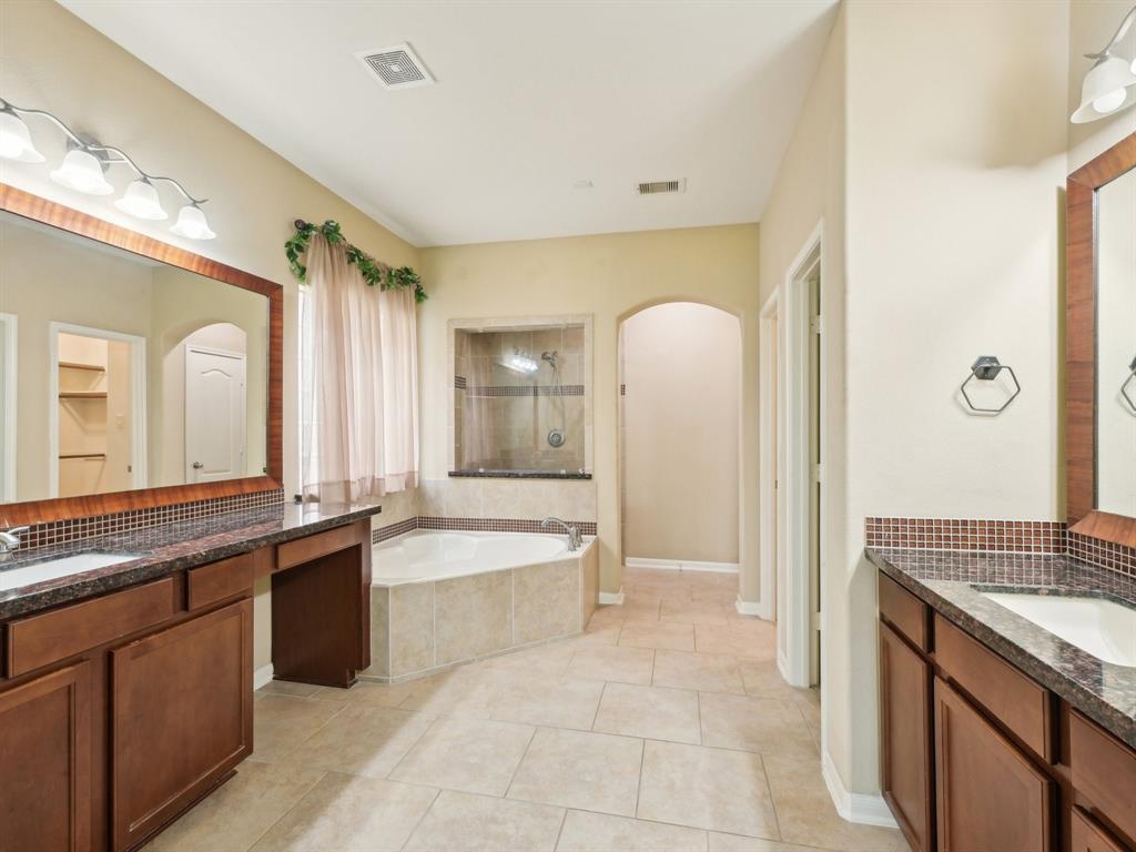 9430 Copper Cove Lane, Rosharon, Texas image 20