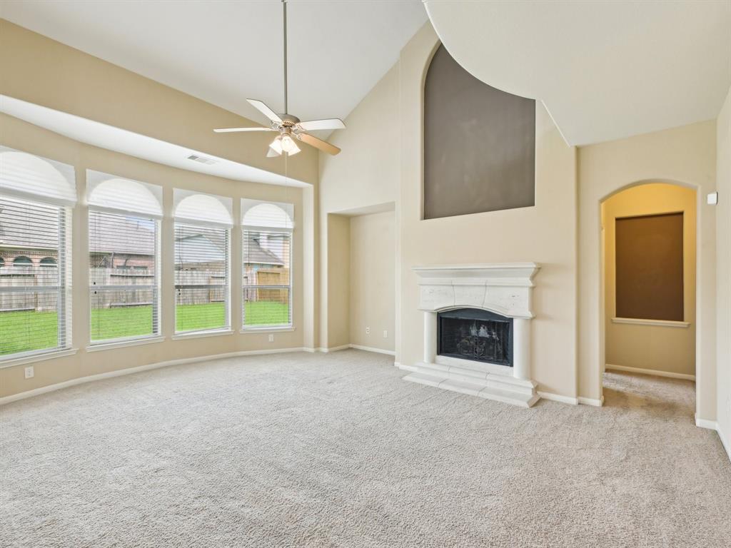 9430 Copper Cove Lane, Rosharon, Texas image 7