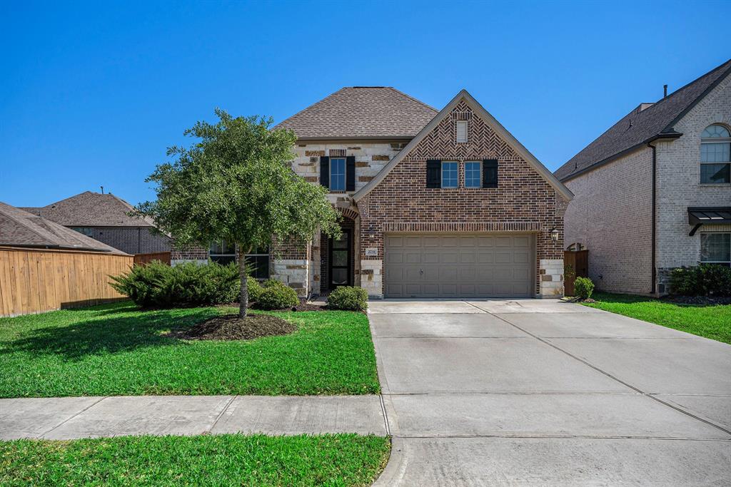 2731 Rogliano Lane, League City, Texas image 6