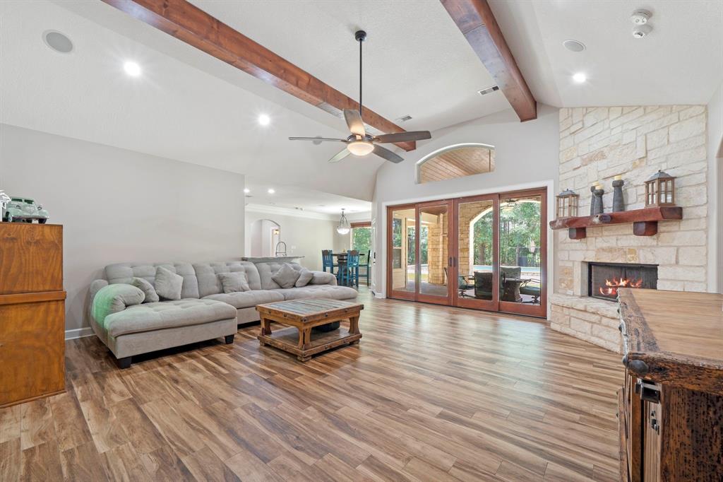 20319 Country Lake Drive