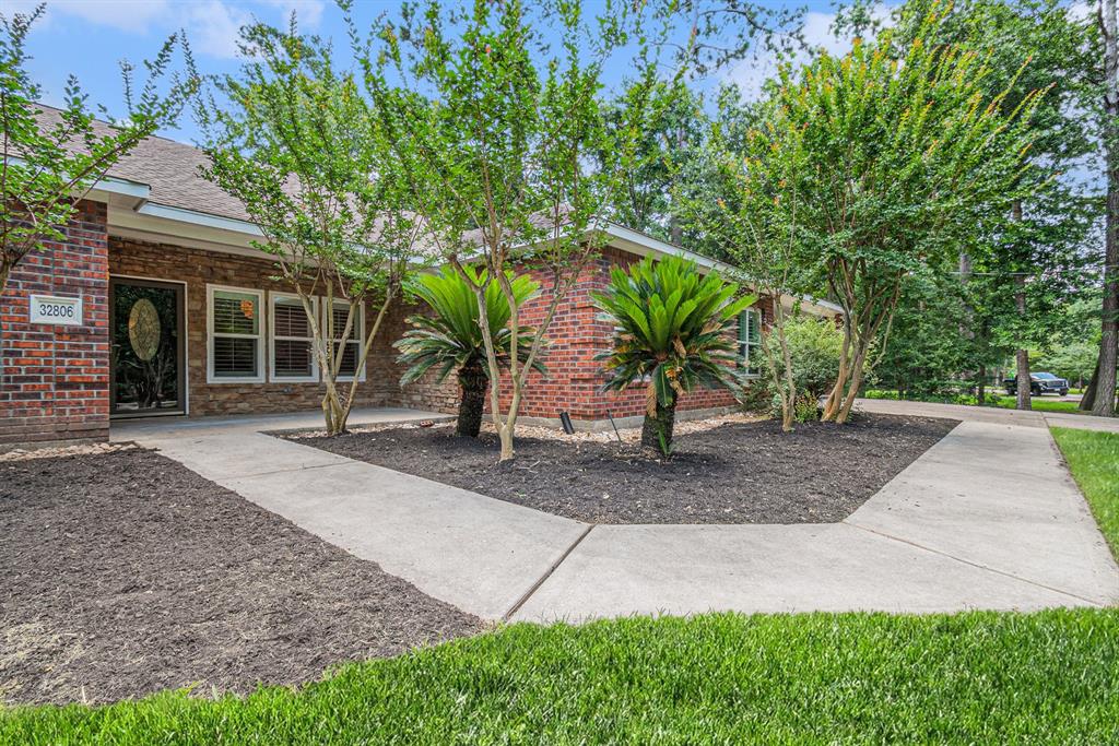 32806 W Westwood Square West Drive