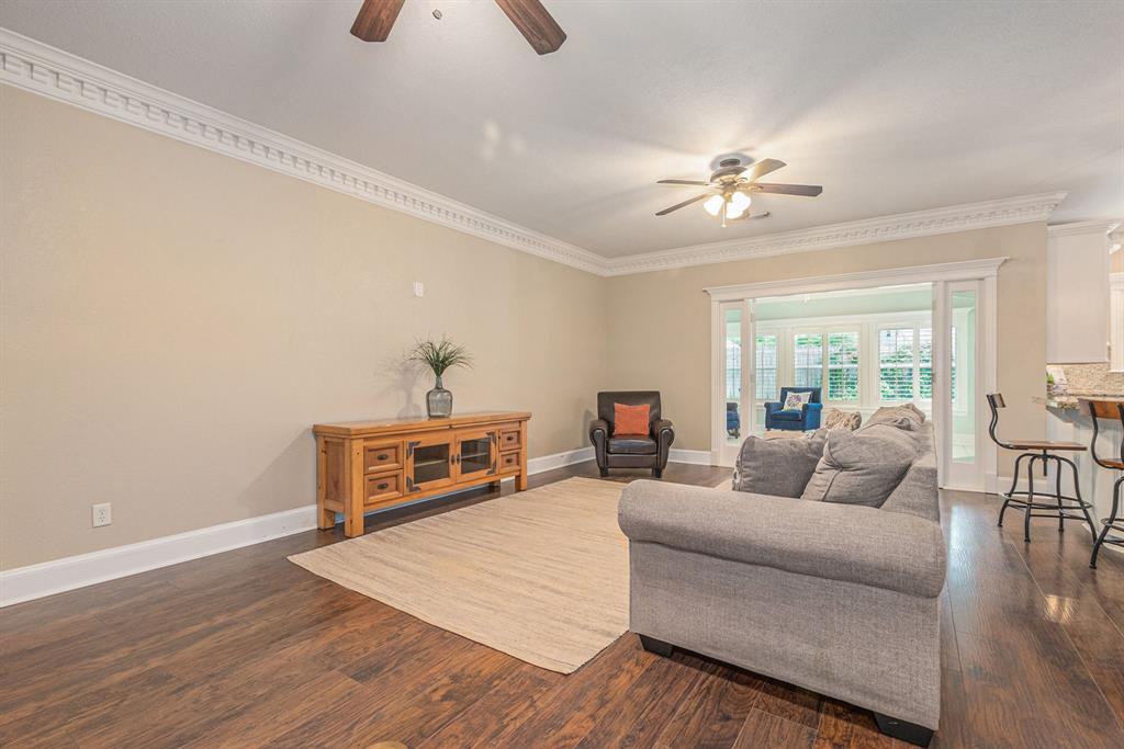 32806 W Westwood Square West Drive, Magnolia, Texas image 7