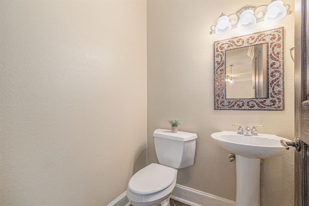 32806 W Westwood Square West Drive, Magnolia, Texas image 18