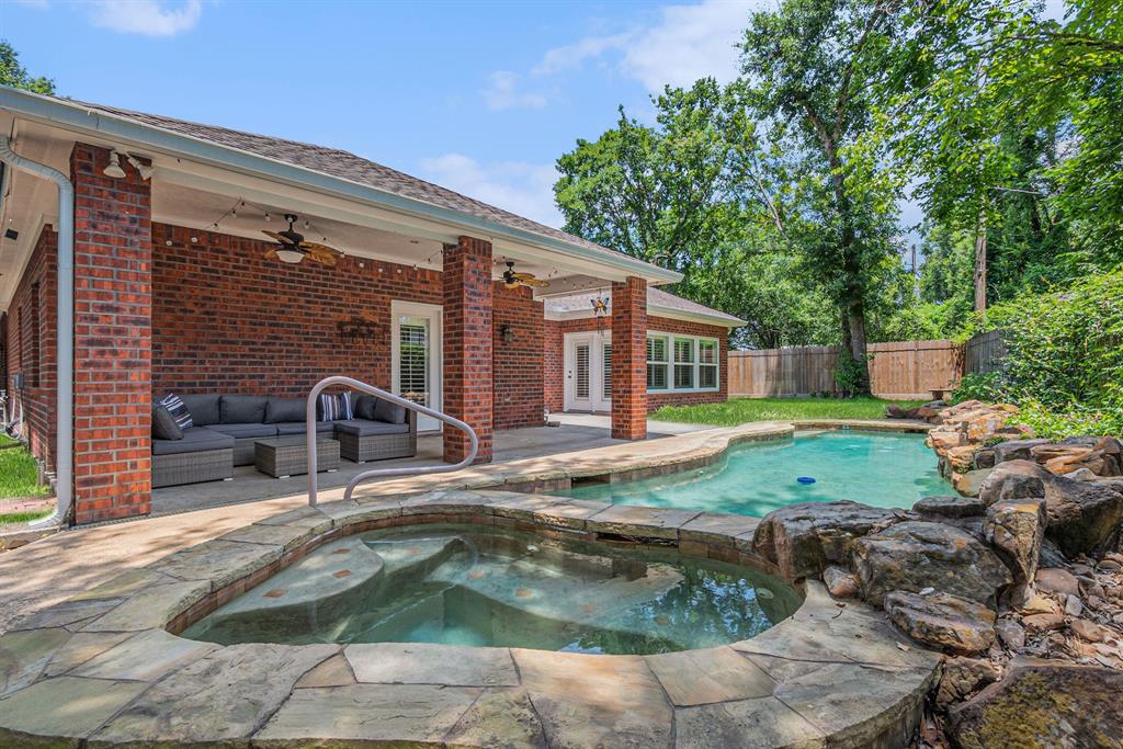 32806 W Westwood Square West Drive, Magnolia, Texas image 36