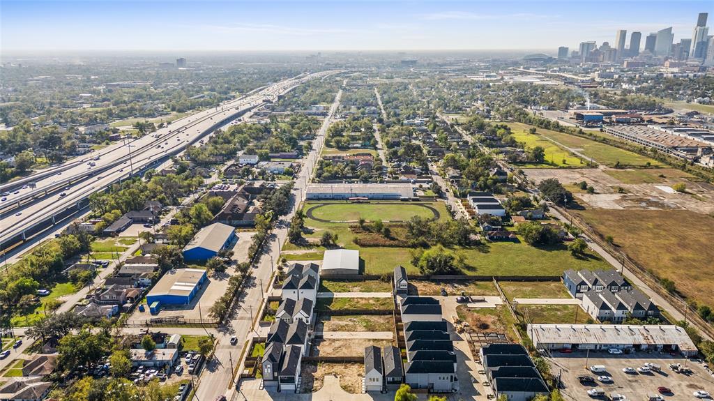 3109 Jensen Dr Dr #B, Houston, Texas image 31