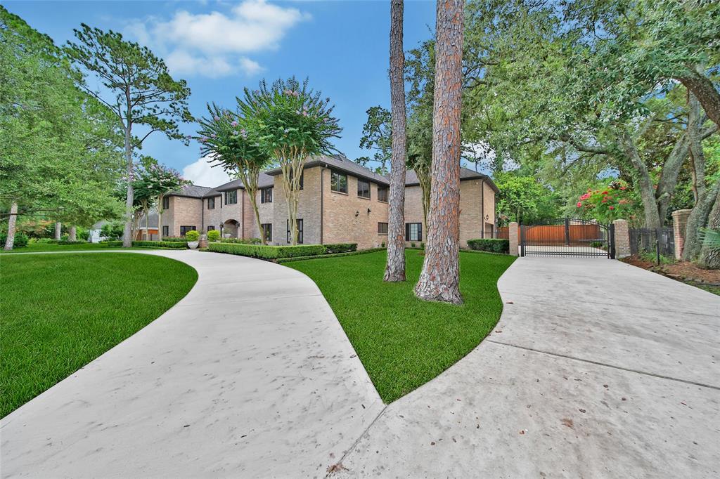 11407 Holidan Way