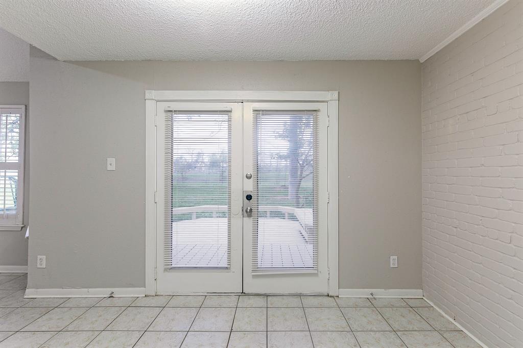 2242 Par Lane, Richmond, Texas image 9
