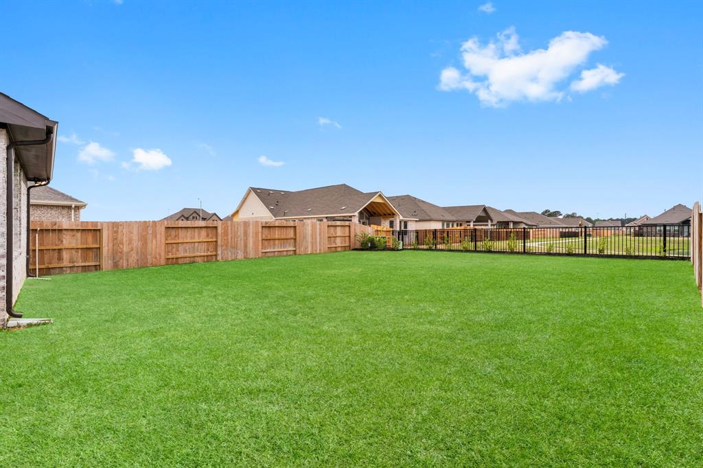 2214 Cold Stream Lane, Tomball, Texas image 33