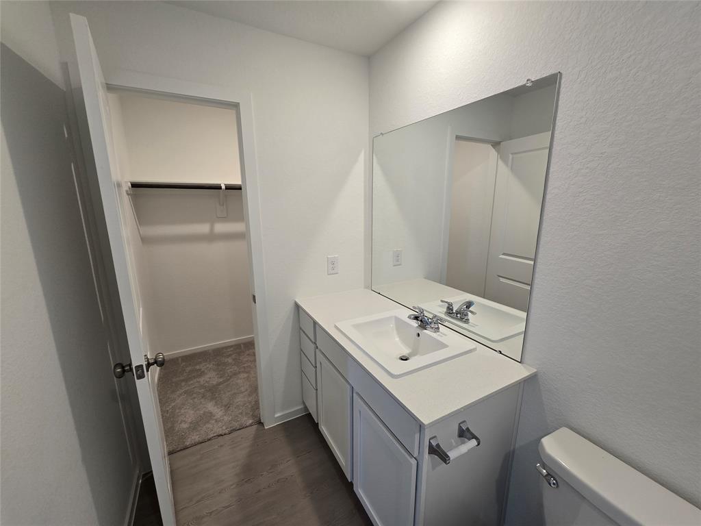 6023 Standpiper Loop, Baytown, Texas image 5