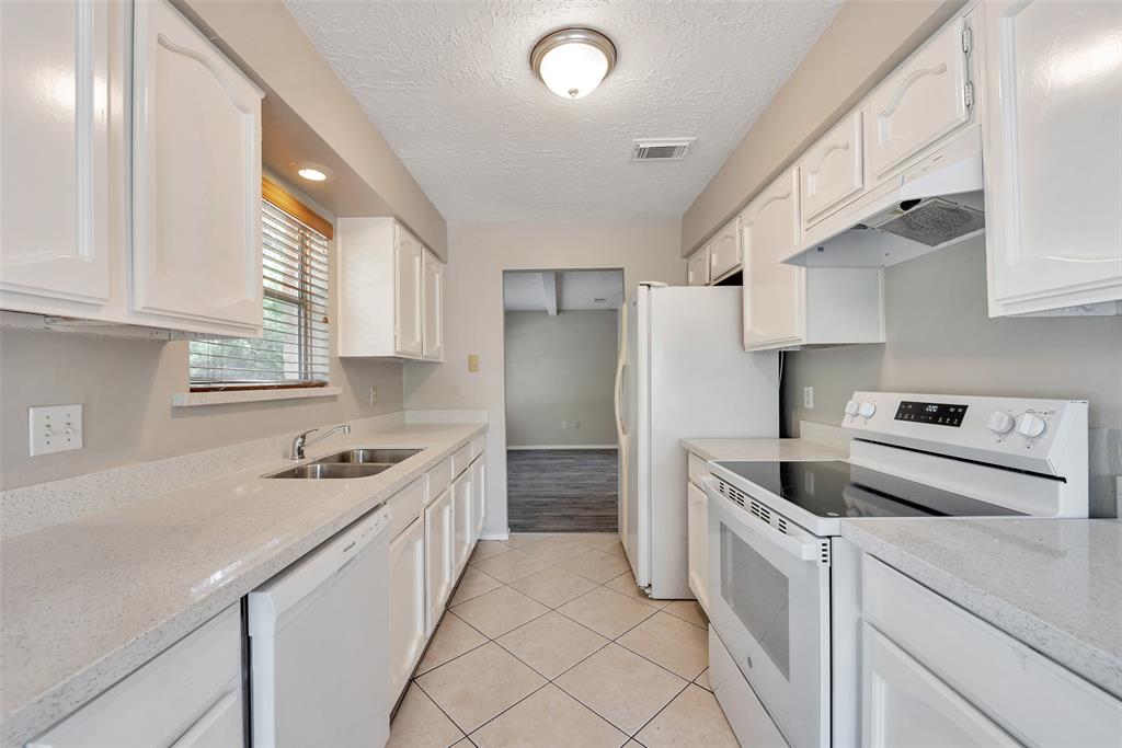 9507 Rannock Way, Spring, Texas image 10