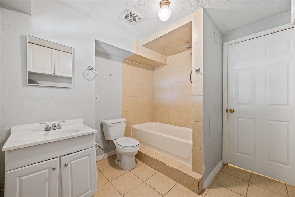 230 Tiki Trail, Livingston, Texas image 38