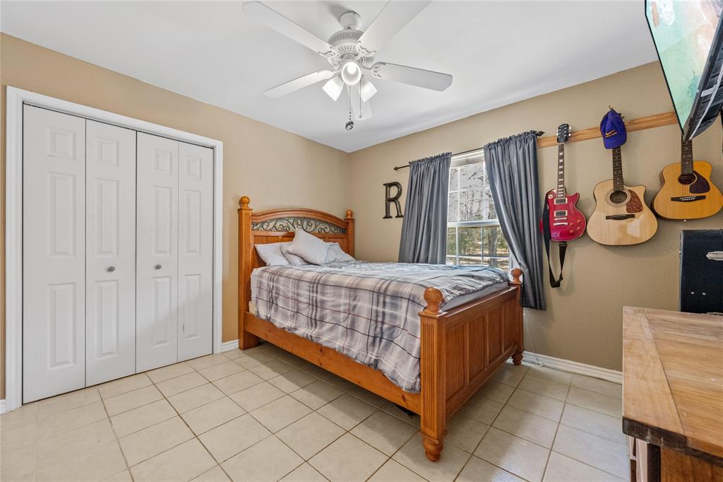 230 Tiki Trail, Livingston, Texas image 20
