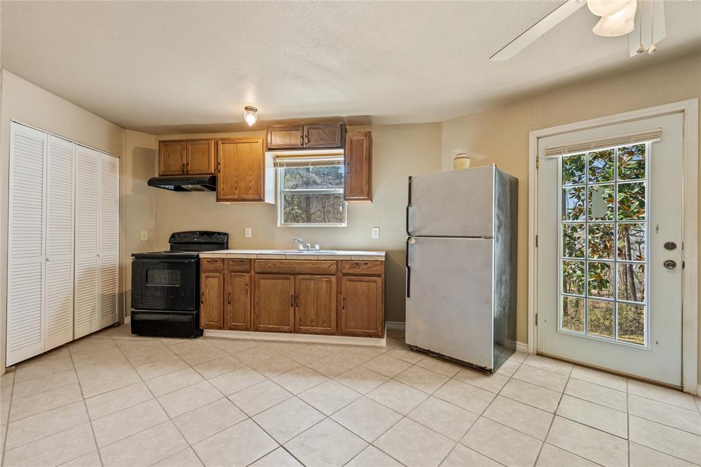 230 Tiki Trail, Livingston, Texas image 44