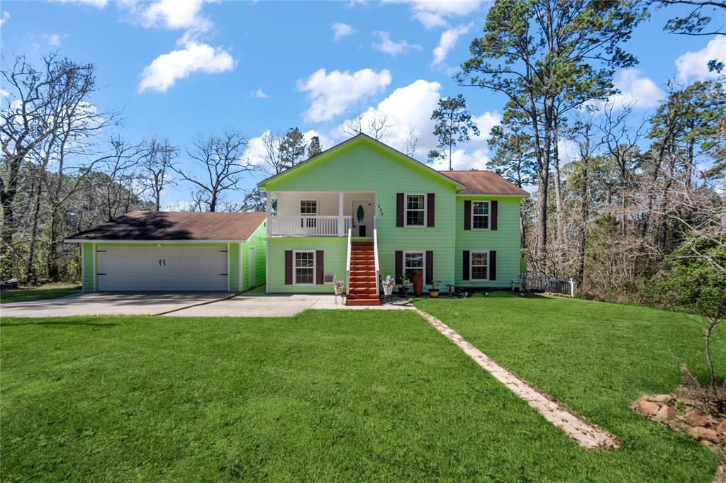 230 Tiki Trail, Livingston, Texas image 1