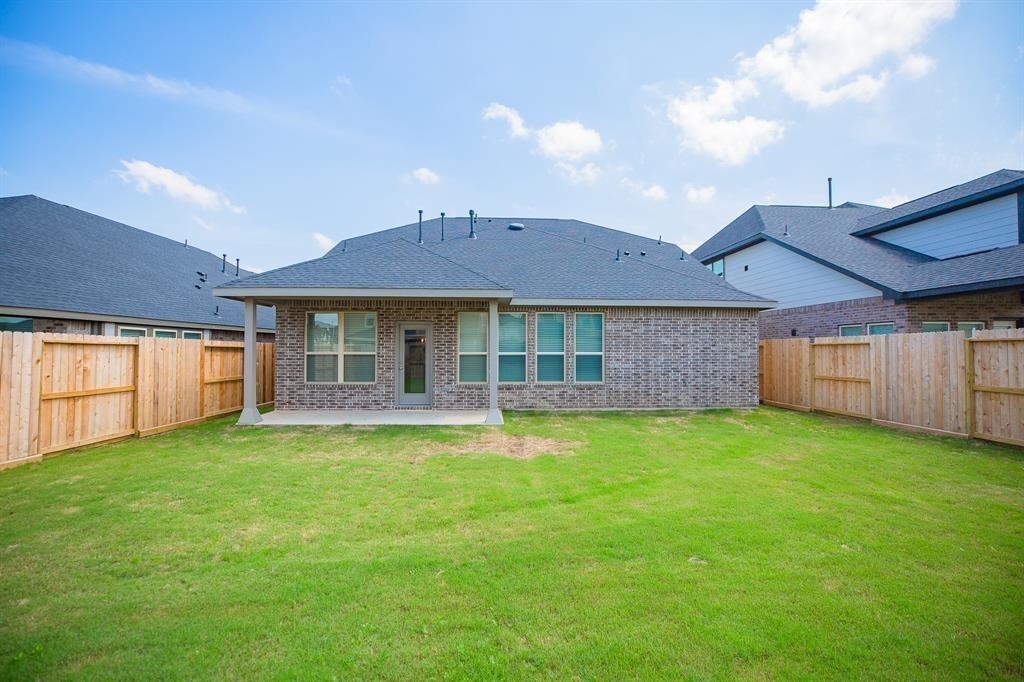 28618 Monarch Cliffs Drive, Fulshear, Texas image 15