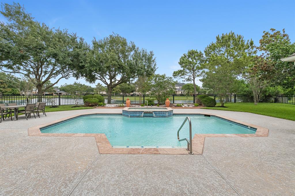 7311 Spring Run Lane, Katy, Texas image 47