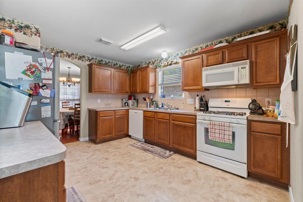 property-search 4 2522 Hidden Park Lane