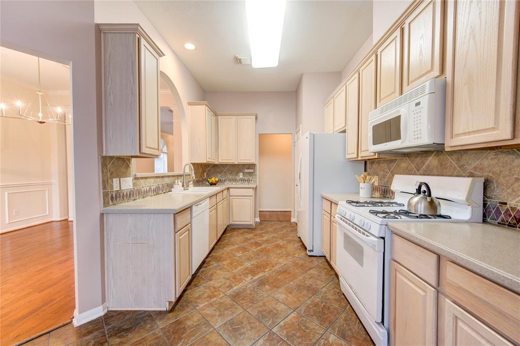 1615 Candleston Lane, Katy, Texas image 8