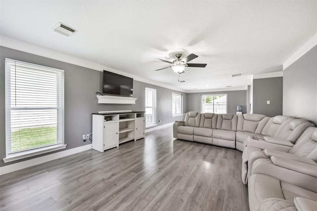 3626 Lake Breeze Lane, Crosby, Nevada image 6