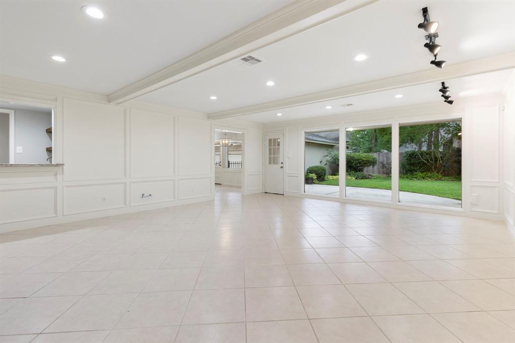 14010 Court Of Regents