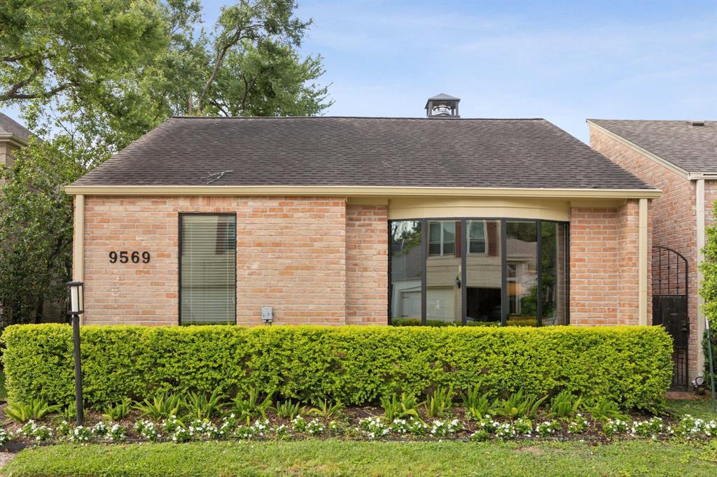 9569 Doliver Drive, Houston, Texas image 24